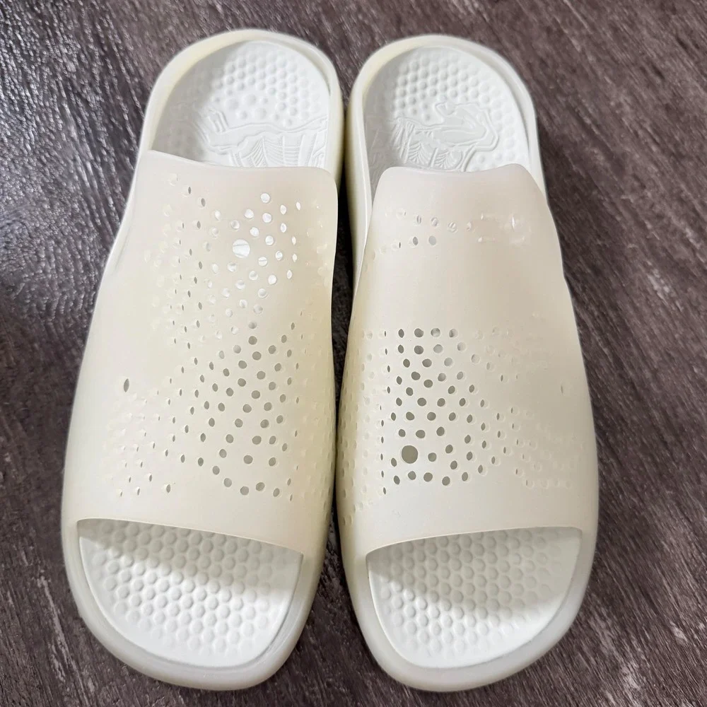 Burberry furley slides